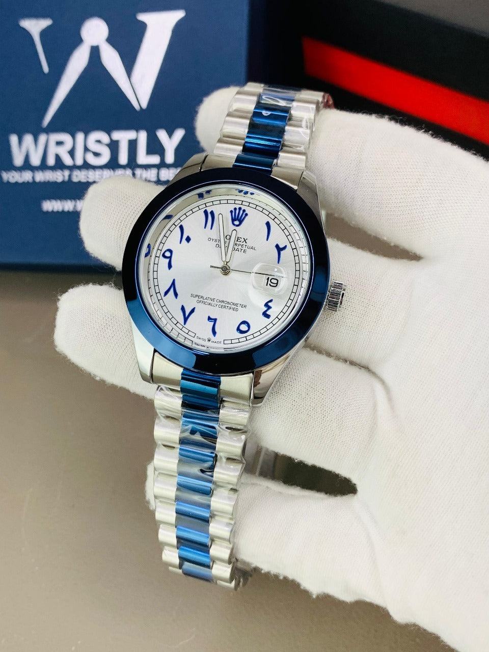 Silver & Black Men's Watch with Date Display